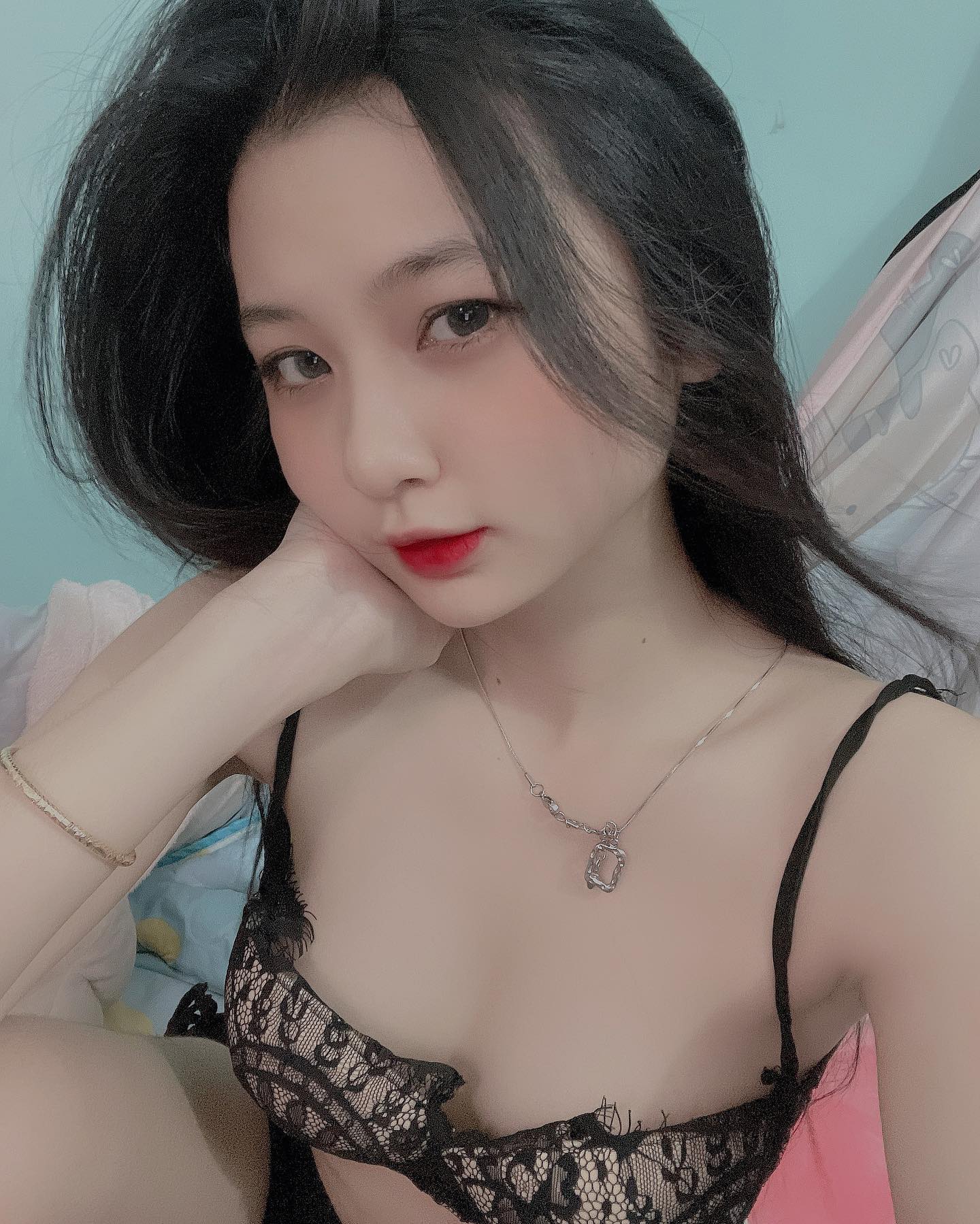 idol-tiktok-bui-thi-mai-linh (12)