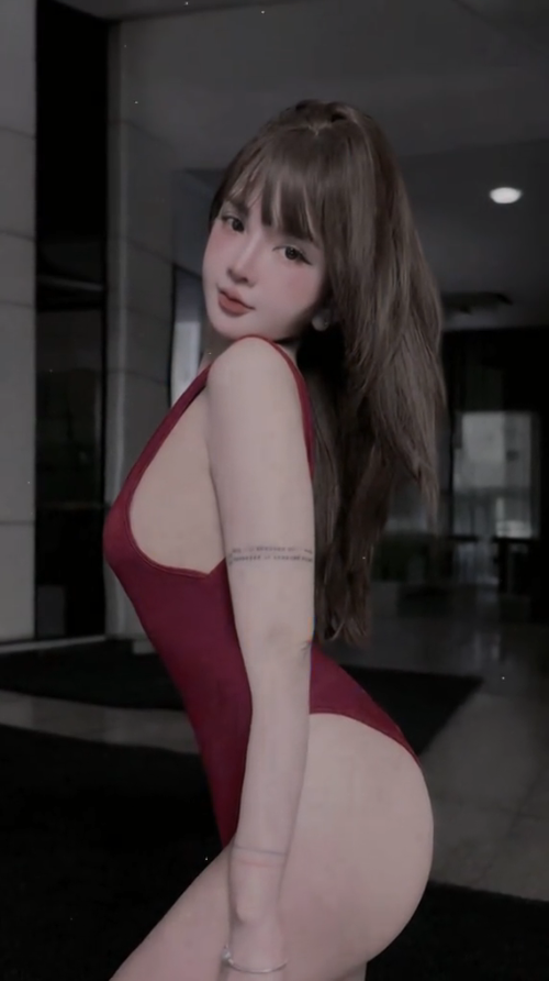 tiktok-live-moon-meo-mac-bikini-goi-cam.jpg