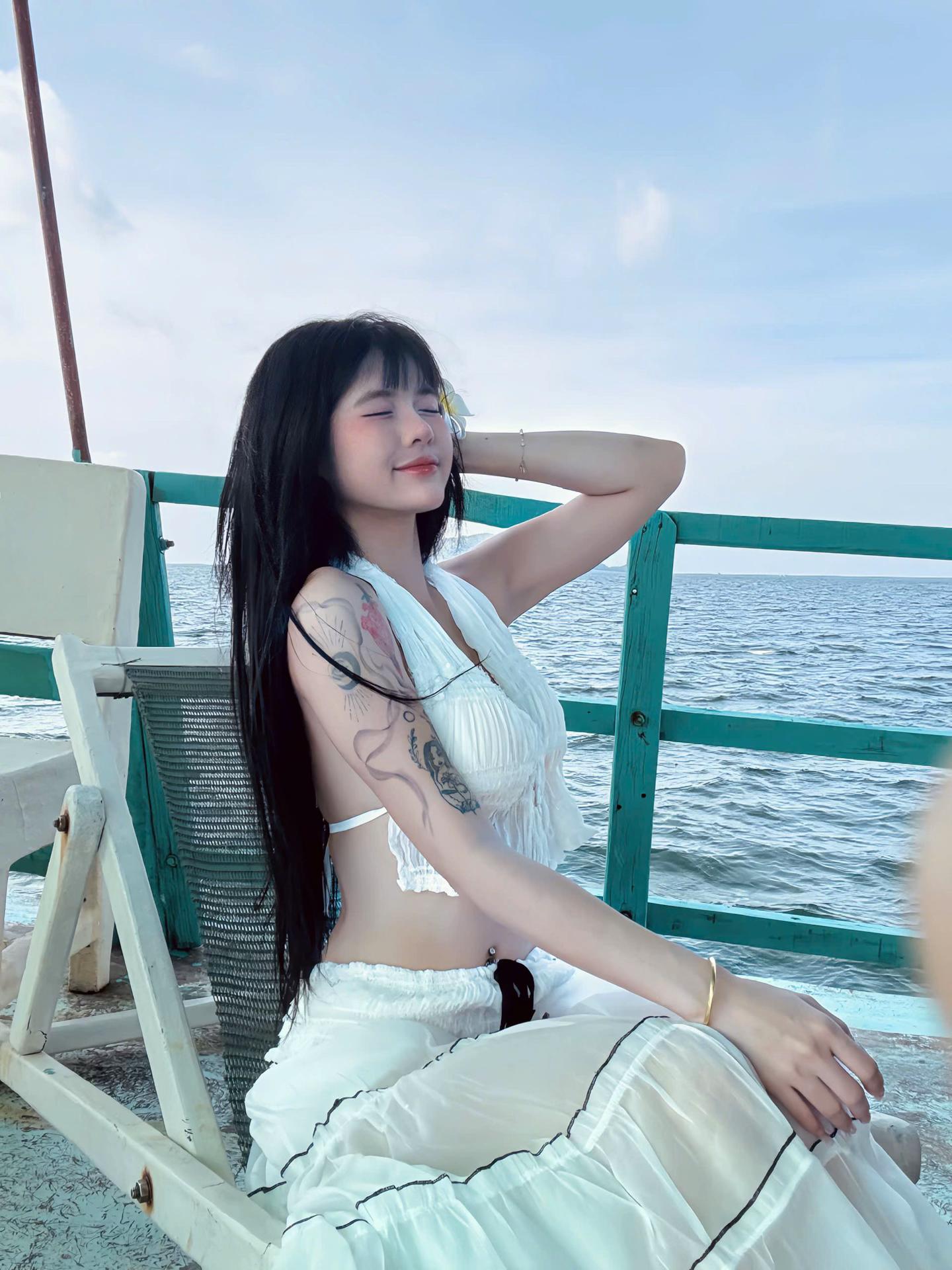 idol-tiktok-meily-phong-cach-nhe-nhang (9)