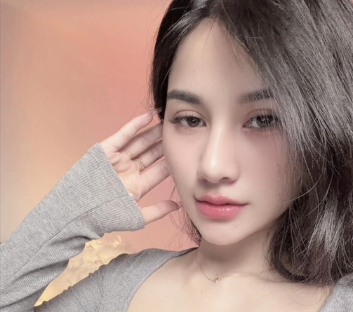 Idol TikTok Mẩu Mít
