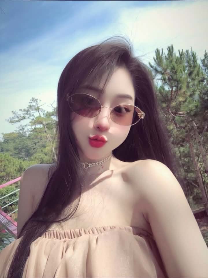 idol-tiktok-embe-tina-live-dance (11)